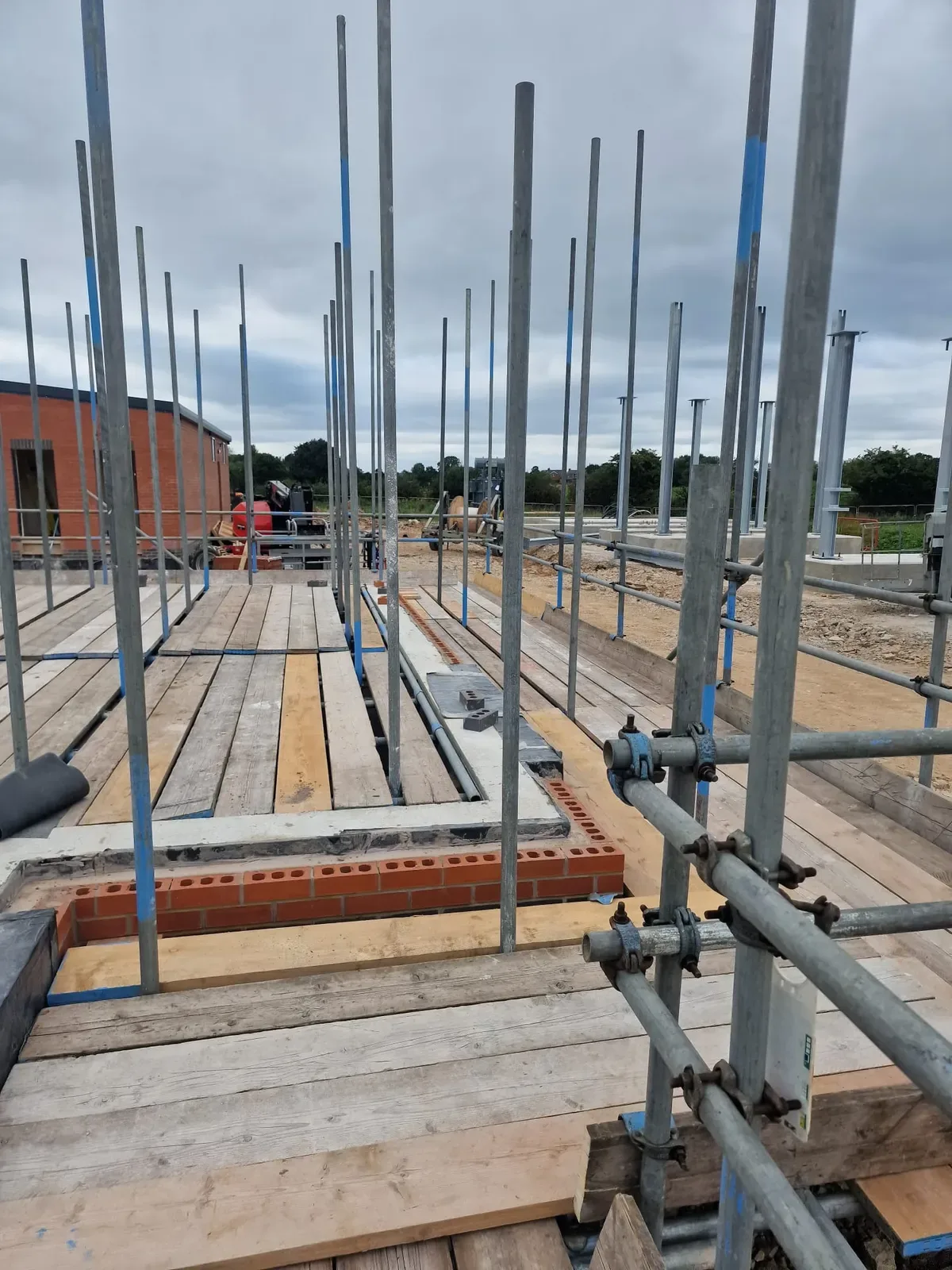 Scaffold loading platforms on a housing development