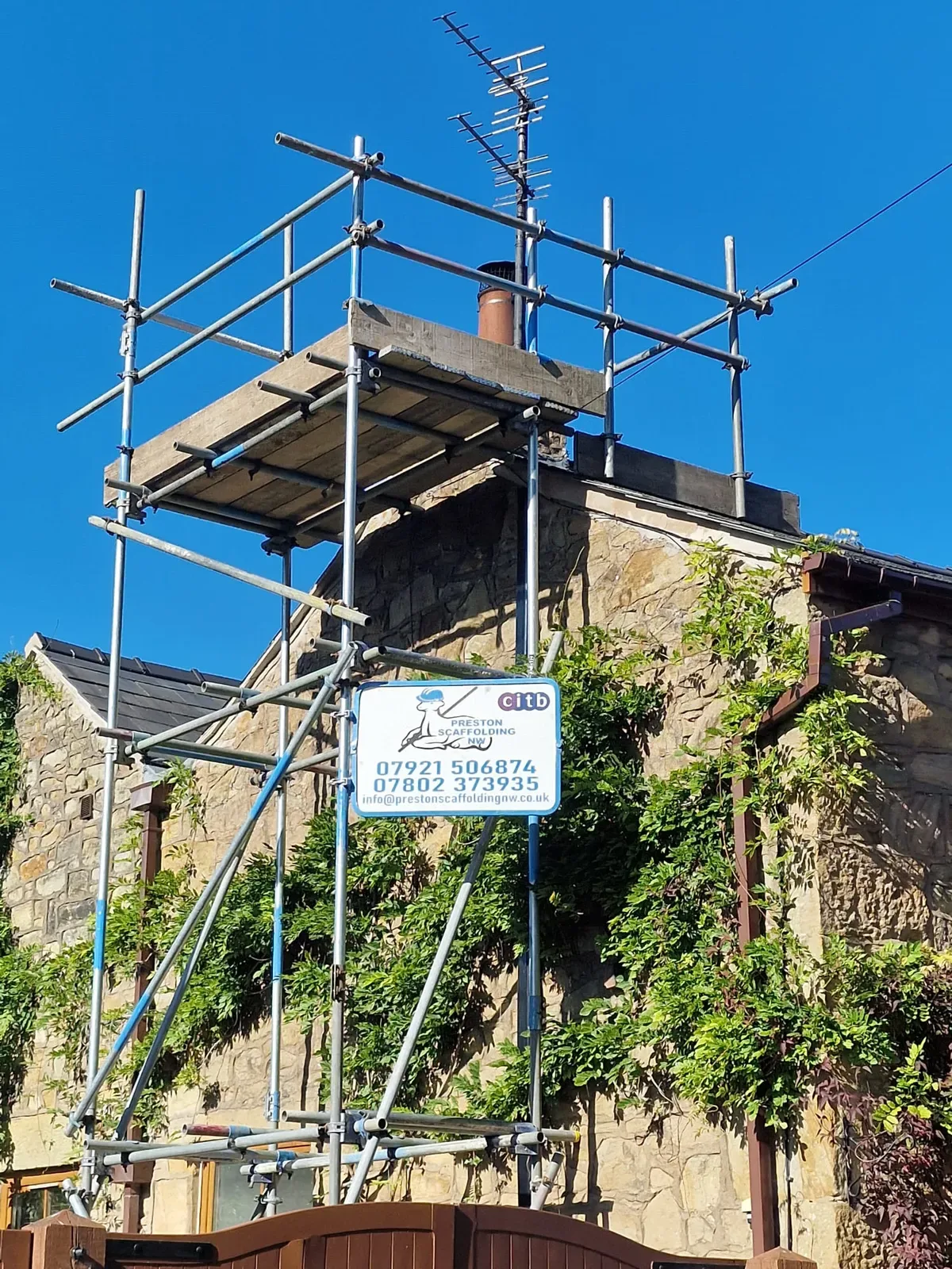 Chimney stack scaffold on a cottage